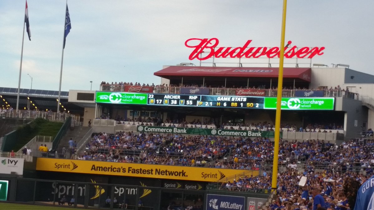 taxmanwesman's tweet image. Is #1738 still a thing for the #Royals #PitchCount