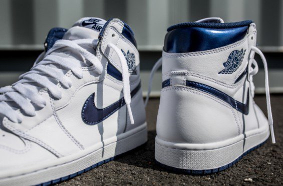 kicksonfire's tweet image. Will You Be Copping The Air Jordan 1 High OG Metallic Navy? - kickson.fr/1Xinosq