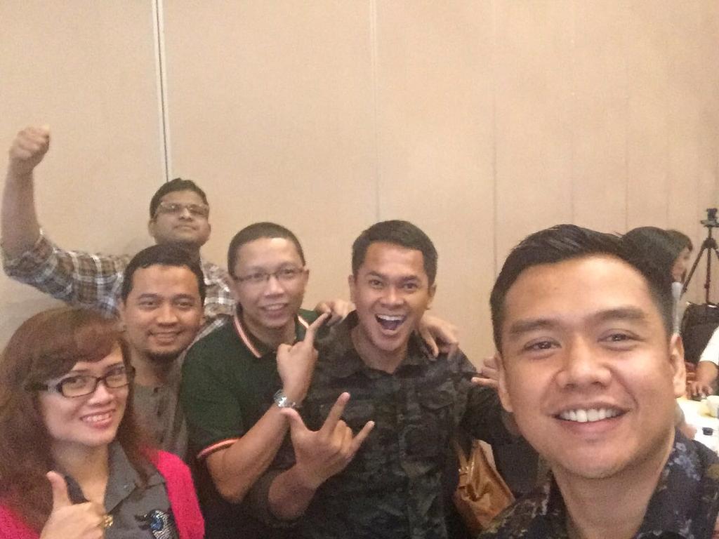hanielkaban's tweet photo. Good morning..!
Indonesia Corp Meeting day 2
#ICMGROUP6
#ProudofAxa
#ProudofAxaMandiri https://t.co/qNASr9Fr1M
