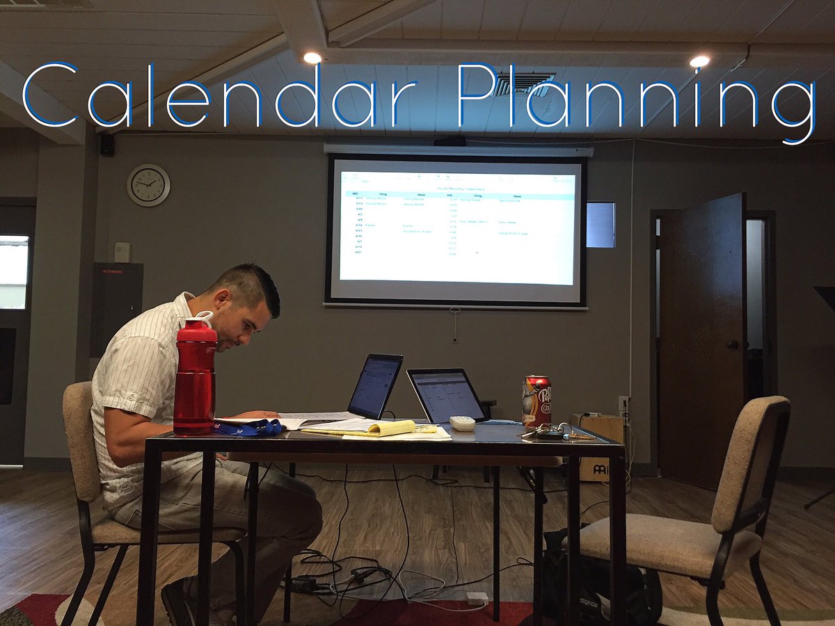 cstmyouth's tweet photo. Getting prepped for an amazing year of some serious youth ministry! #comeholyspirit #blakeandjake #datesandmoredates https://t.co/3IMGbtZbd7