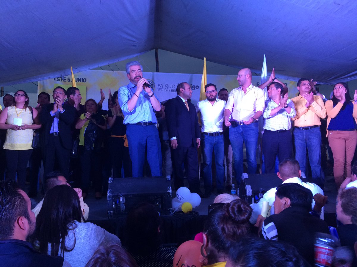 FNS_CDMX's tweet image. El PRD es el único q trae propuesta y la gente lo sabe: Raúl Flores #PoderChilango , en el cierre de campaña PRD MH