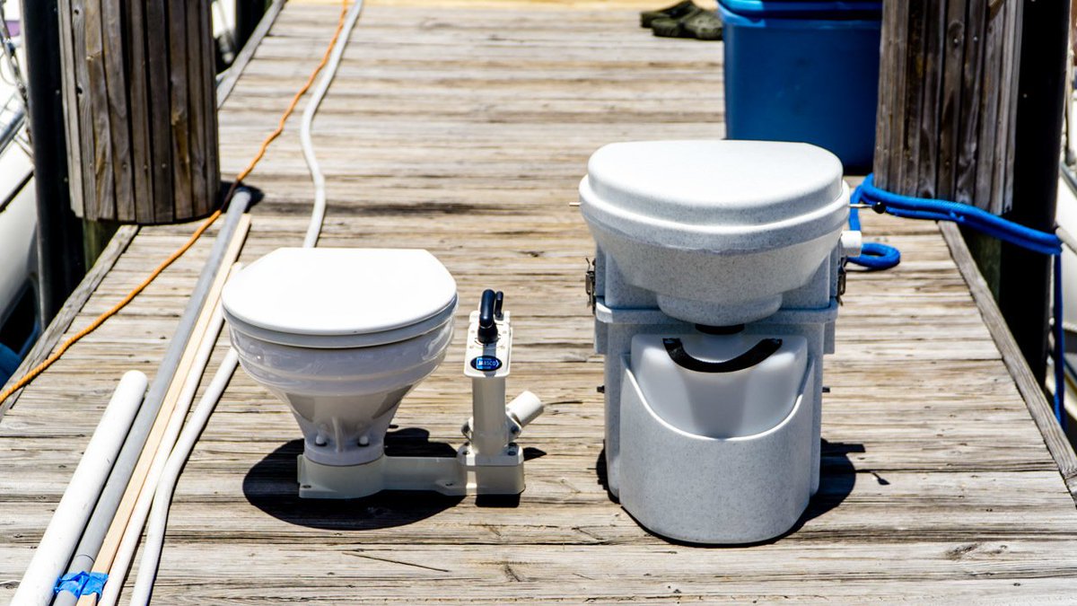 gone with the wynns on Twitter: "Marine Hand Pump Toilet vs Natures Head Composting Toilet. Spoiler alert, the composting toilet https://t.co/jqd1hba12g" / Twitter