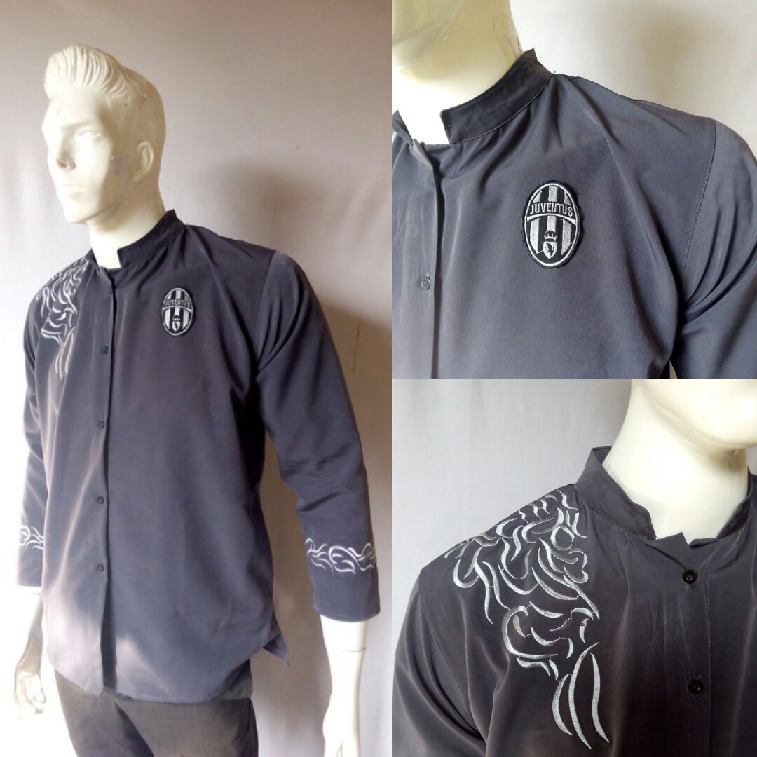 ElfridaJuve's tweet photo. ORDER NOW..
Koko JUVE IDR 115K size s,m,l,xl
untuk order :
📲 BB 5F39D9FD 📲WA 0895345974582 
#forzaJUVE https://t.co/CCCuvdJGUV