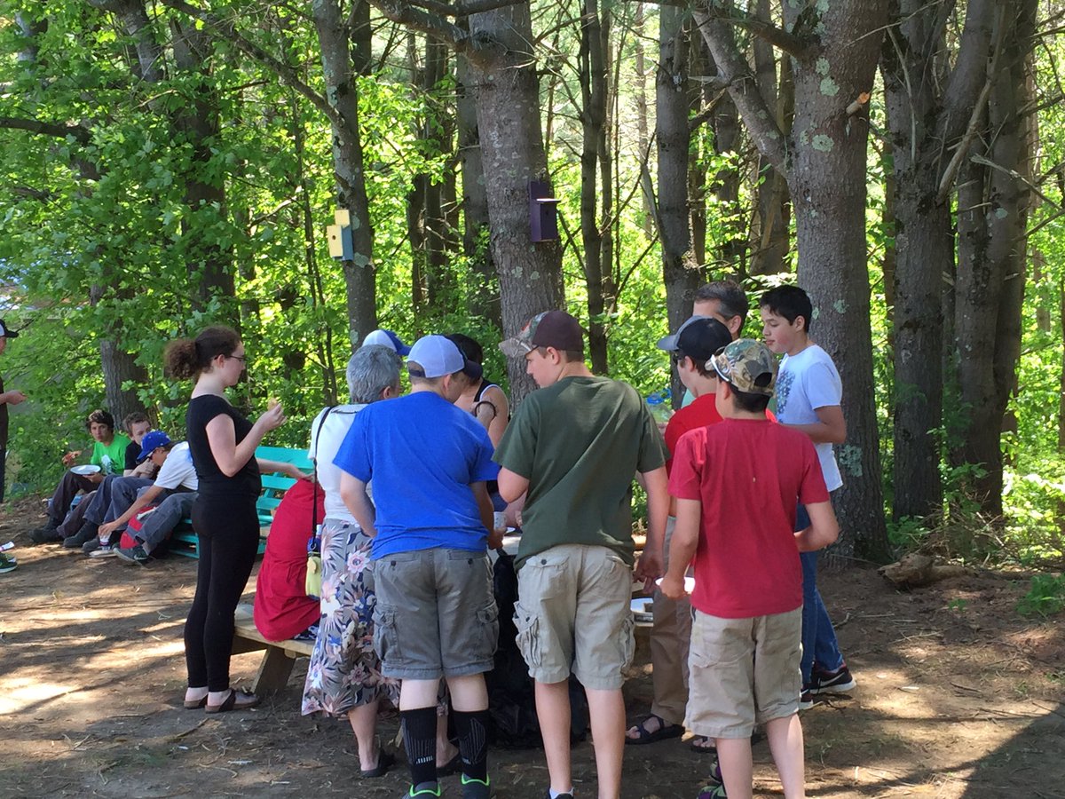 SheldonSchoolVT's tweet image. They earned it! #SheldonBears MS pizza party! #workedtogether #TogetherWeEat