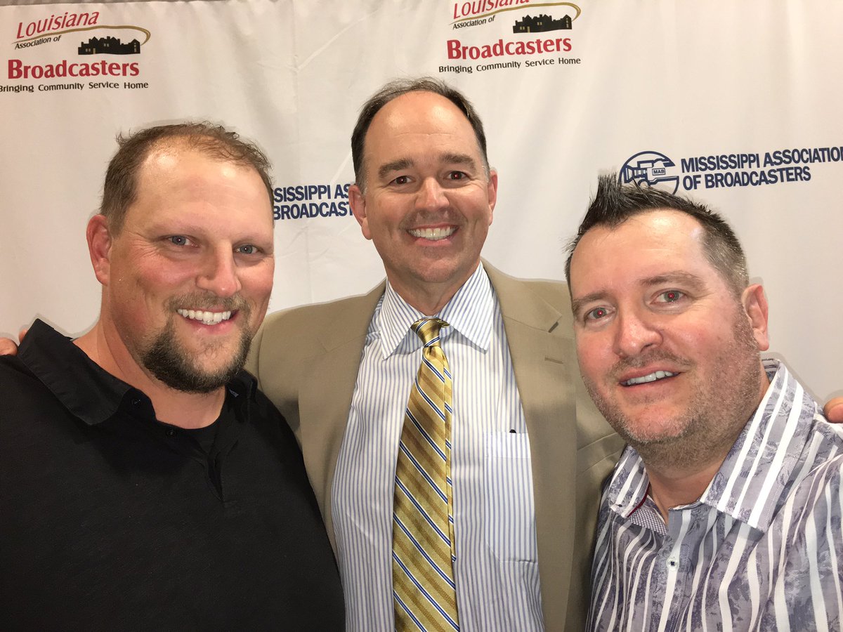 FlynnFoster's tweet photo. Thanks @bigdandbubba great partners. #dothelittlethings well #2016LABMAB @BubbaRadio @RadioBigD @LABroadcasters https://t.co/FHPEtL1aaE