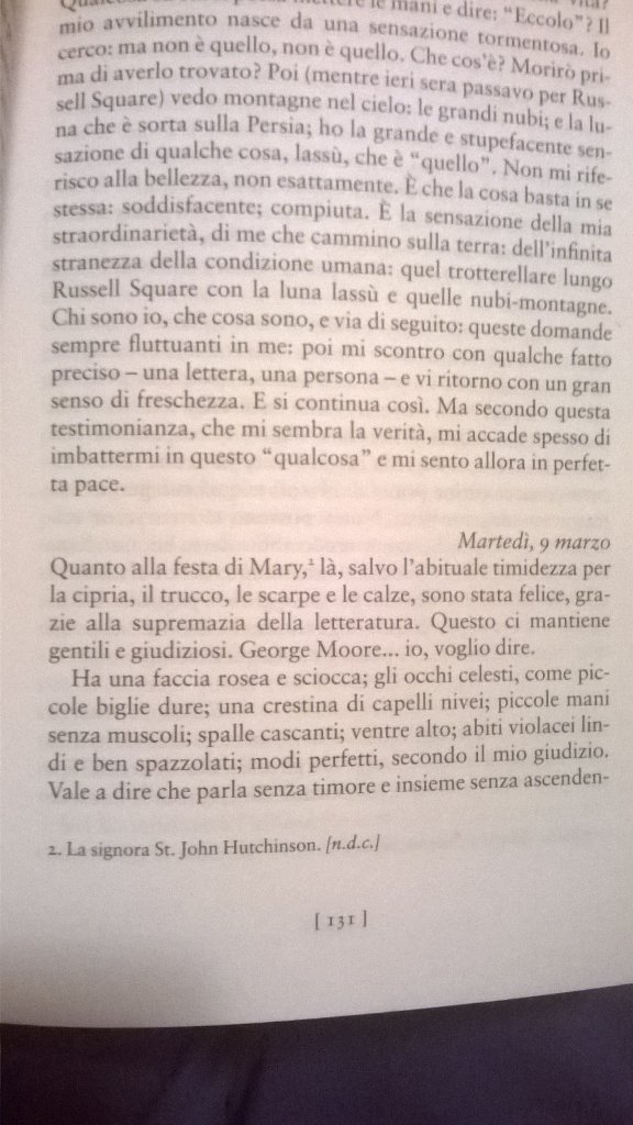 aboutwoolf's tweet photo. "salvo l'abituale timidezza per la cipria" #Virginiastyle https://t.co/xg4ox8DAc5