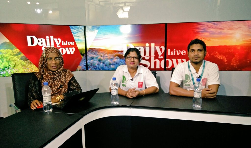 Taskforce members Abdul Ghaffar Abdulla and Asma Hassan on MVTV "Daily Live" program.  #AAROA #Environmentday2016