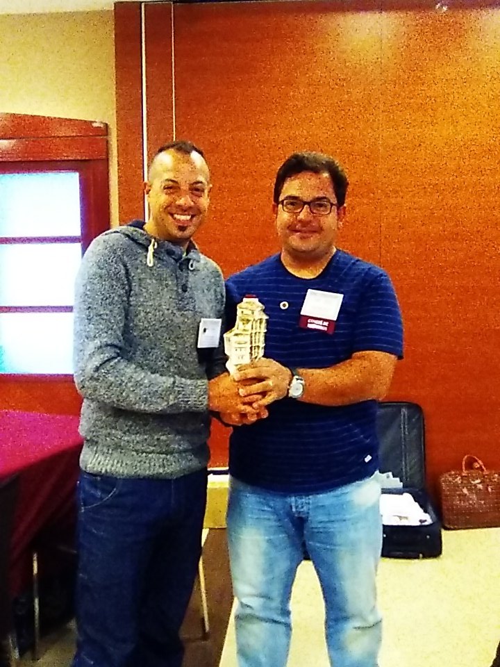 bniconecta_t's tweet photo. Hoy Juan Diego García de Sleder ha ganado el premio a la mejor  presentación semanal. https://t.co/q68GxofYhs
