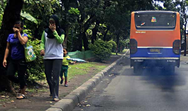 Sembuhkan batuk karena polusi dengan Komix
bit.ly/1RPmBqh
#komix #batuk #sobatkomix #solusibatuk