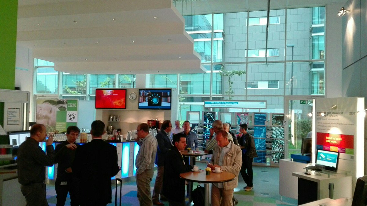 data_henrik's tweet photo. #db2 user group meeting about to start #IBMClienCenter #Brussels https://t.co/IBXUtJeRvE