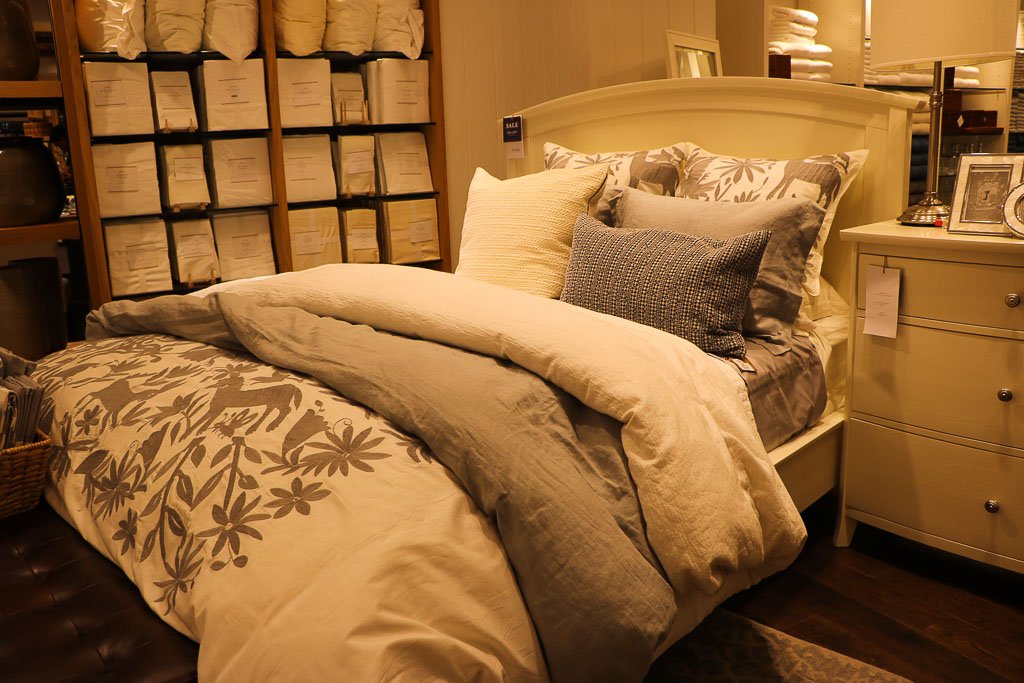 EstanciaPH's tweet photo. Get ready for bed weather this June! Visit Pottery Barn at Ground Level of Estancia! https://t.co/jpBsZJVjyF