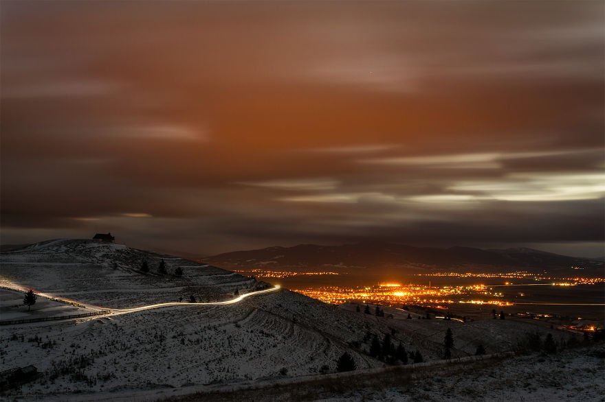 covinnus's tweet photo. The beauty of #Transylvania captured in 16 breathtaking #photos.
#PhotosOfTheDay 
https://t.co/ZvSJtyIm0x https://t.co/XfNg8JwSYd