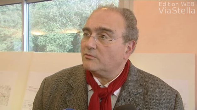 PauloJacko's tweet photo. Blanc sur rouge, rien ne bouge
Rouge sur blanc, tout fout l'camp
#LacDeConforama #Corse #CollectiviteUnique #UZystem https://t.co/zH0sfAvv5t