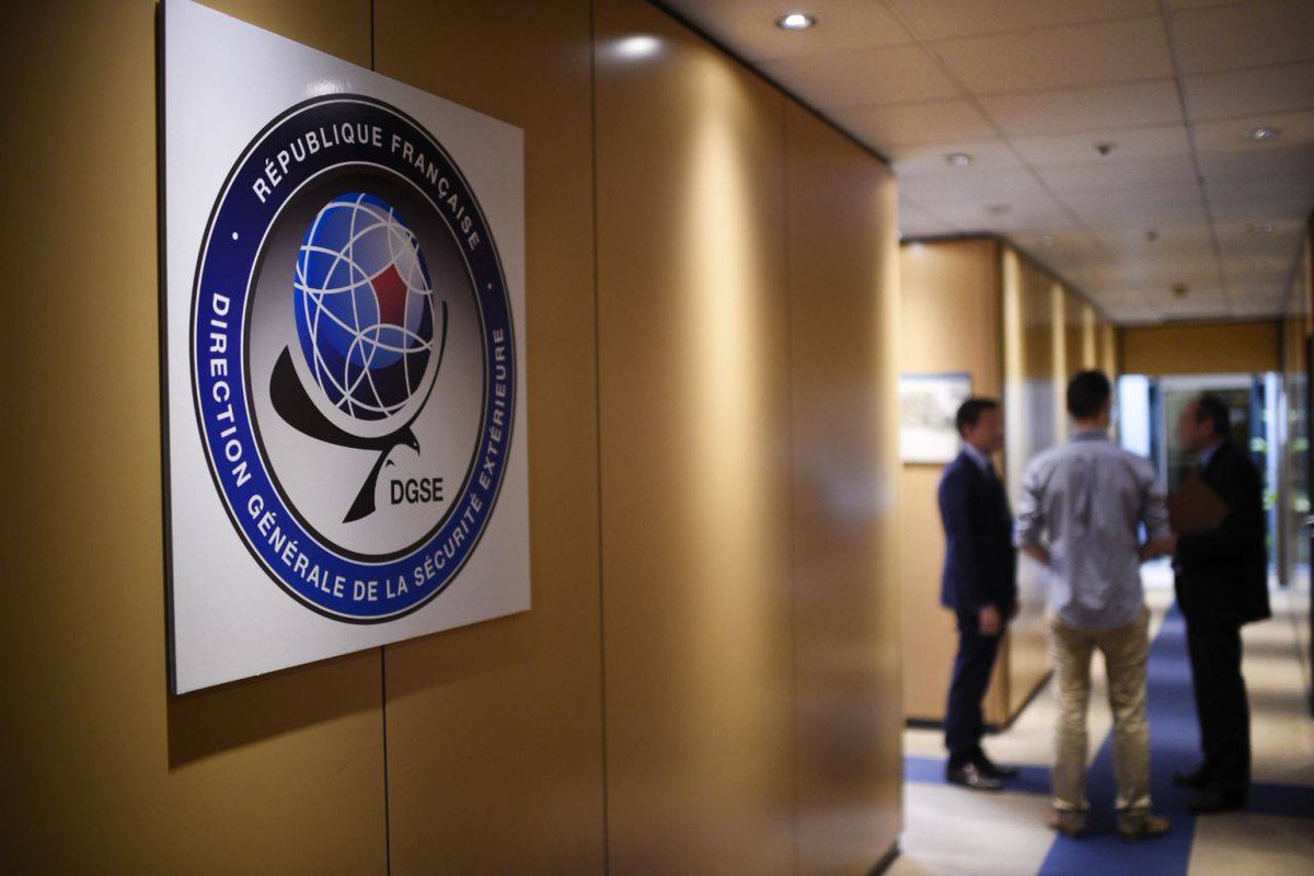 Conf. ce soir de B. Barbier centralien ex-directeur #DGSE pour parler #espionnage services secrets #cybersecurite