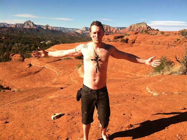 harnSOLO's tweet image. Watch "Jesus Piece" music video filmed in Arizona with @ScottHarnPhoto. youtu.be/sSXd5WWwNIA