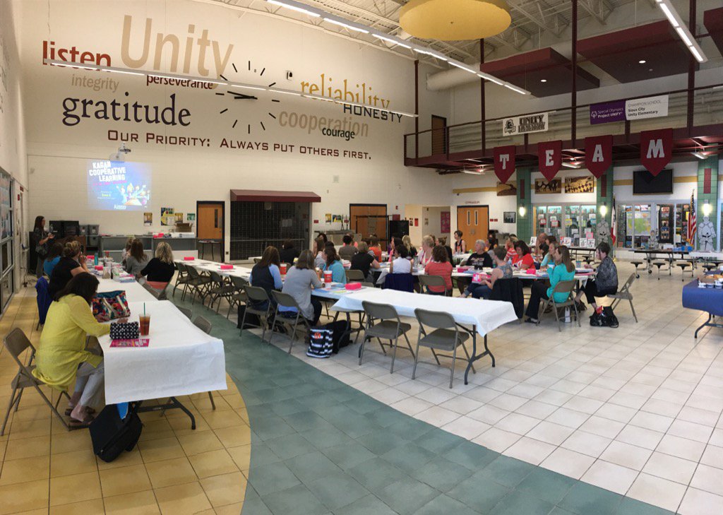 RonLeeKoch's tweet photo. Lets light this candle!  Summer Kagan at Unity!  #sccsd #unitysccsd https://t.co/jEimMy9vyv
