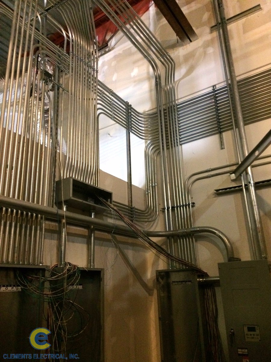 ClementsElec's tweet image. Check out the Biotest Pharmaceutical job in Clemson, SC. Some pretty pipe work by our guys! #ElectriciansRule