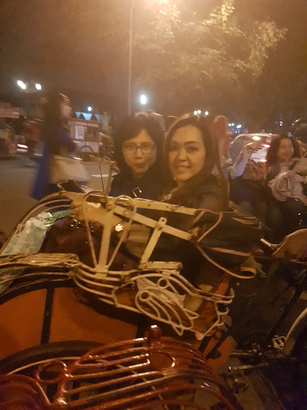 GalilaMaharipa's tweet photo. Ngebecak dulu yaa....#ICMGroup6 #proudofaxamandiri #proudofaxa https://t.co/MQm33hOAIv
