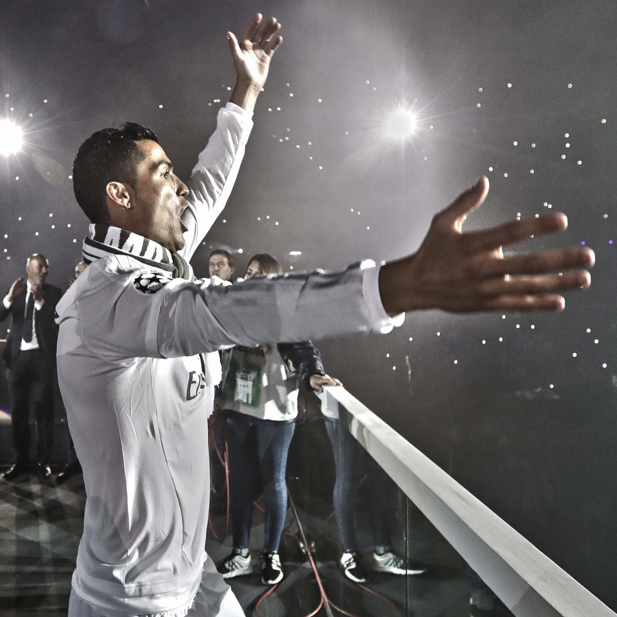 realmadriden's tweet photo. 🏆 #LaUndecima 

🇵🇹 @Cristiano 🙌

#HalaMadrid https://t.co/5ybf6FFIFa