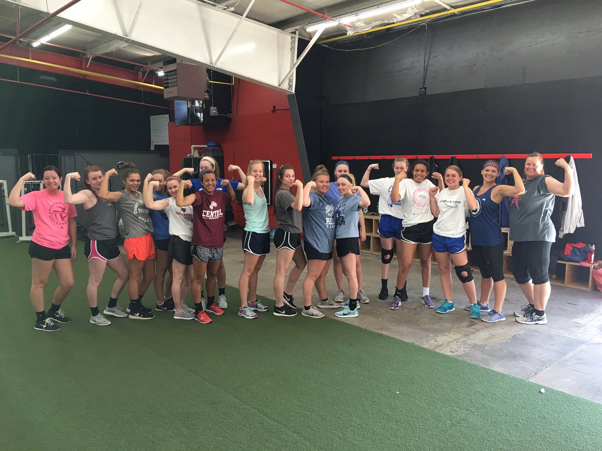 BFITstjoe's tweet photo. CHS volleyball team hard at work yesterday at B-FIT CrossFit! Go Indians!
#bfitcrossfit https://t.co/xbzCzAT88n