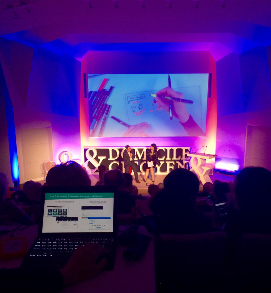 Petit panorama général ... #AgoraDomCit <a href="/OuiKnow/">OuiKnow</a> <a href="/atMarieCaron/">Marie Caron</a> <a href="/berengerebonte/">Berengere Bonte</a> <a href="/AlexFarro/">Alexandre Farro</a>