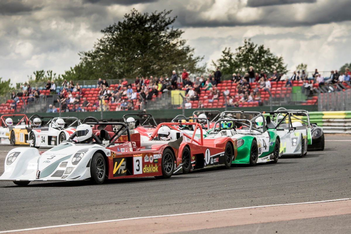 DisklokUK's tweet image. @MotorsTV coverage of the @750MotorClub #Disklok RGB Championship tonight @Croft_Circuit 5.20pm Sky 447 Virgin 545