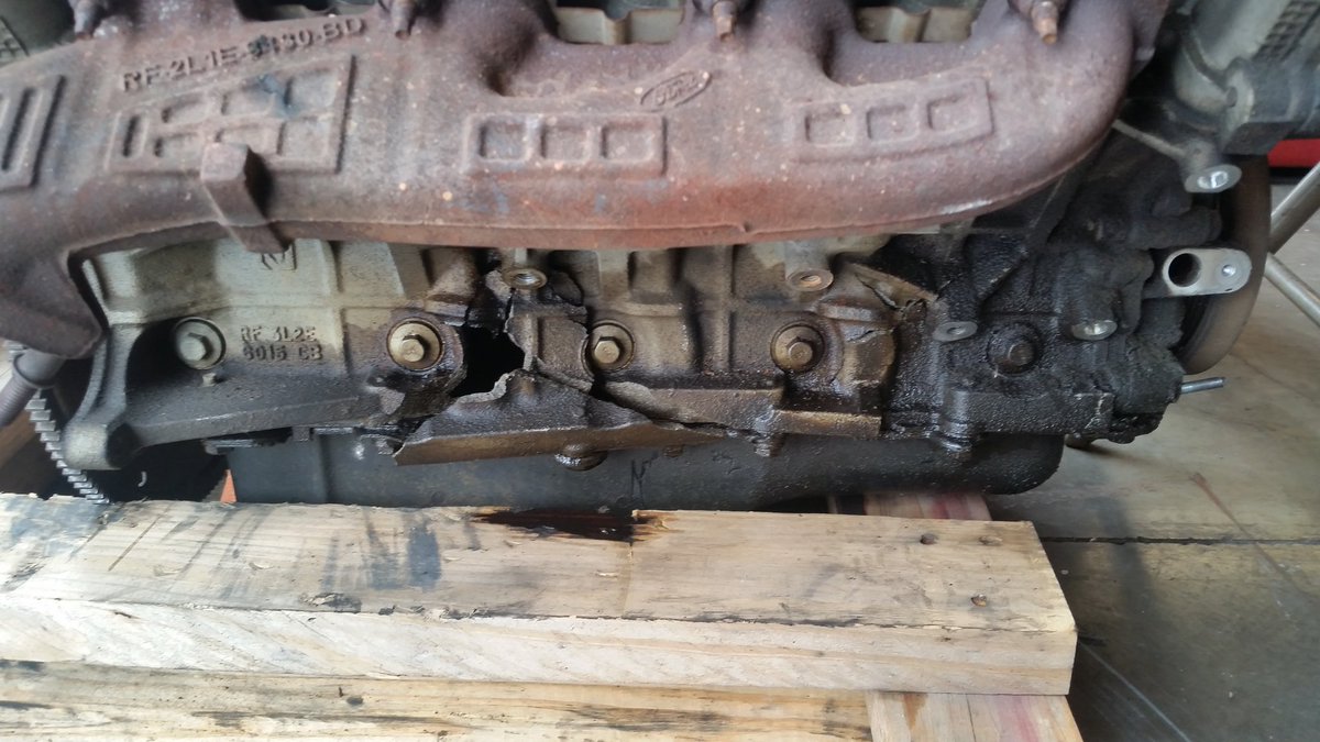 Hatman901's tweet photo. This is what catastrophic failure looks like.#gone #needsmotor https://t.co/q94eaMNJaf