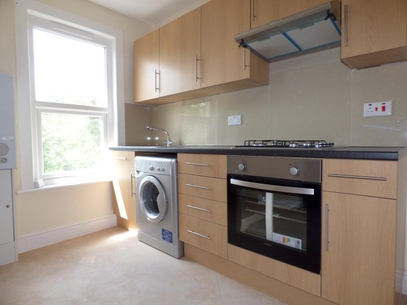 ** Property of the week **One bed set in charming Victorian building in Brockley  leaders.co.uk/properties/596…