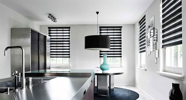Raamadecoratie's tweet photo. Welke soort #raamdecoratie past het beste in uw huis? In dit artikel geven we u inspiratie: https://t.co/TMwXsTwpsJ https://t.co/gaCeIWY1po
