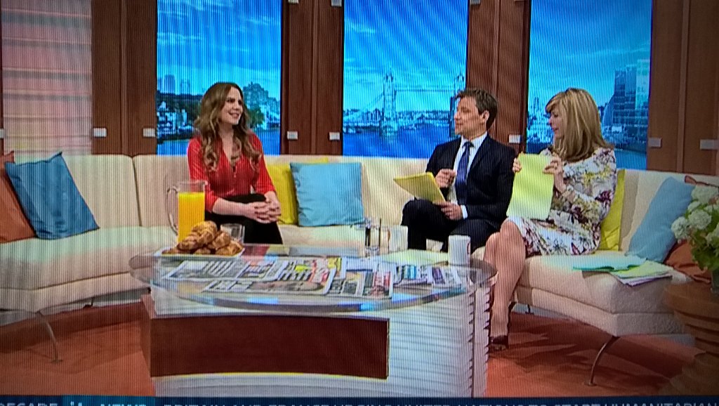 NYCIain's tweet photo. The stunningly beautiful @kategarraway on today's @GMB. (6/6) #Gorgeous #Leggy #Stunning #Beautiful #PresenterCrush https://t.co/f5hkvY520E