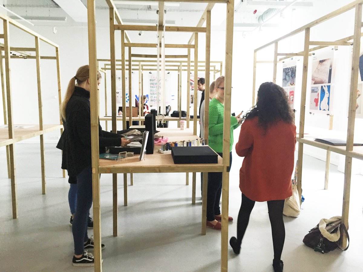 DesignStudioUoG's tweet photo. setting up for tomorrow! #uoggd #graphicdesign https://t.co/Hnbfswv9qi
