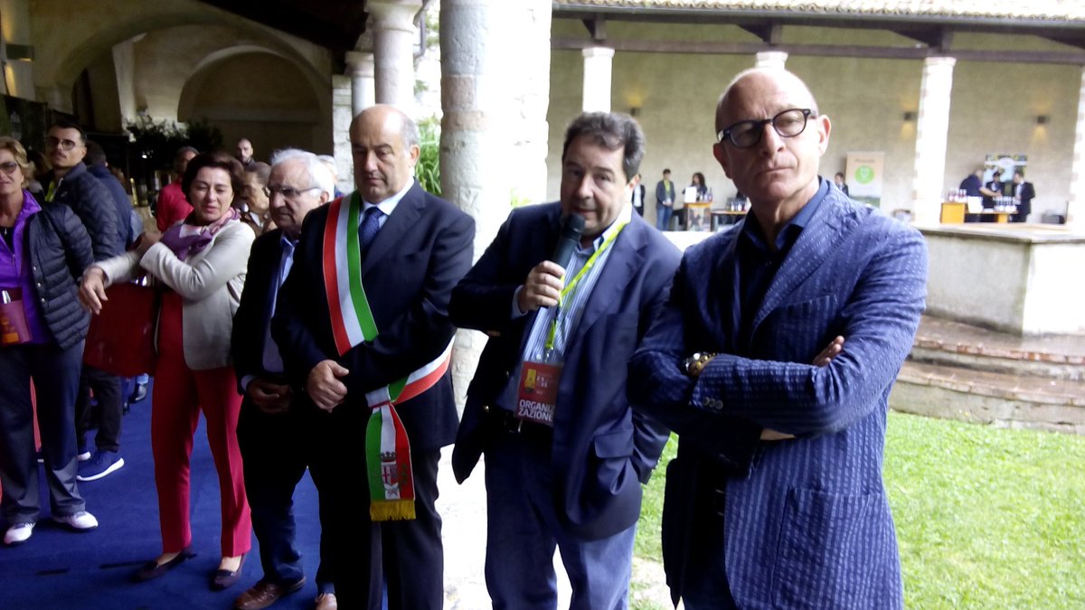 VininelMondo's tweet photo. #vnm2016 Buon #vininelmondo a tutti!!! Da oggi al 5 https://t.co/wrj2oPjEfe #spoleto https://t.co/hiM72AeoBa