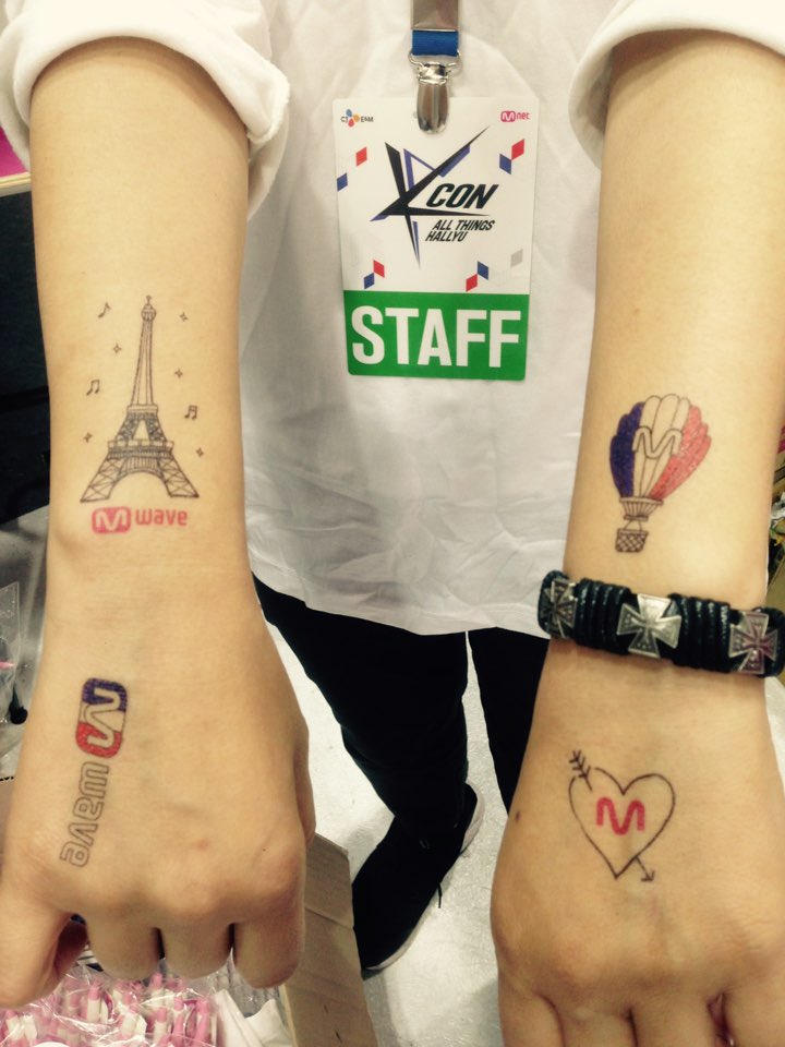 #Mwave 💗 France!! Get decked out in these tres cute tats at the #MwaveKCONFrance booth now! bit.ly/1P89iBr