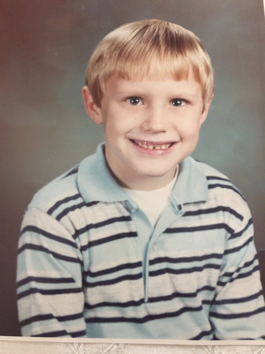 JelayneC's tweet photo. @wagsmoles. Wishing this cutie a happy happy day!! #Turning40IsFun. #SoooCute #LoveOldPics.  😘🎉🎂 https://t.co/YHY2vOrsvF