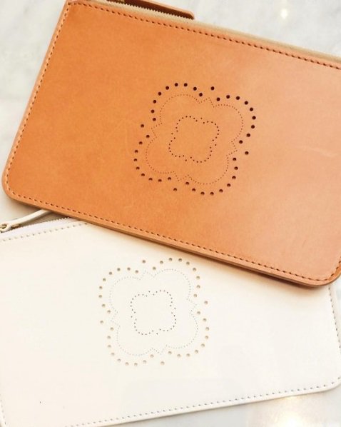 SPCCollection's tweet image. Be on trend with our #leather #rose motif coin #purses inspired by the amazing @StPancrasRen ceiling patterns