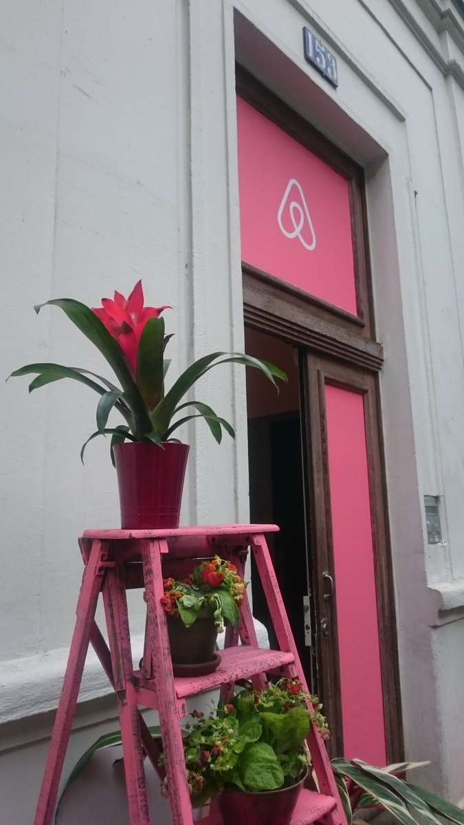 Un mot pour résumer l'expérience de la maison parisienne <a href="/Airbnb/">Airbnb</a> ? Bienvenue !