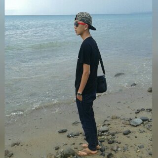 Terimakasih telah menyayangiku lebih dri apapun, tetaplah disini bersamaku dan temani setiap hariku#LYSM