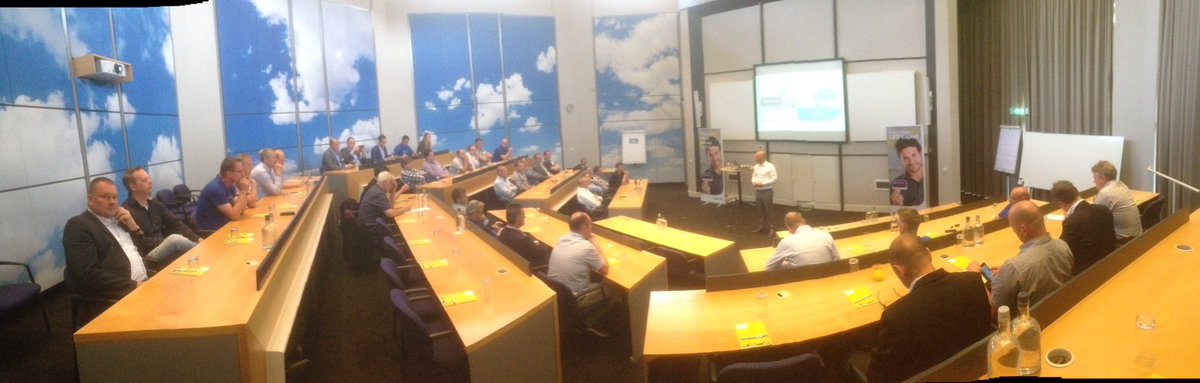 @PhilipsLightNL  heeft een ledevent met de #ledexpert van @PhilipsLightNL in @GroenendaelMTC