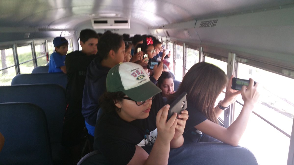 PhySciJMAST's tweet photo. @josemartimast #students #learning + experiencing #science @LionCountry. @MDCPS @MDCPSDAS @STEMDesignation #edchat https://t.co/99sq0JD5eP