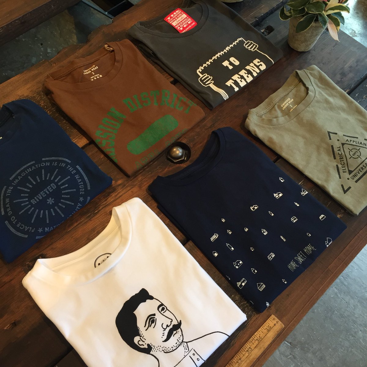 OMNIGODPR's tweet photo. 【BASIC TEE &amp; PRINT TEE FAIR】
6/3(fri)→6/19(sun)

直営店にてプリントTシャツフェアを開催致します。
この機会に夏のシーンに寄り添う相棒をみつけてください。 https://t.co/SzoH16dWPe