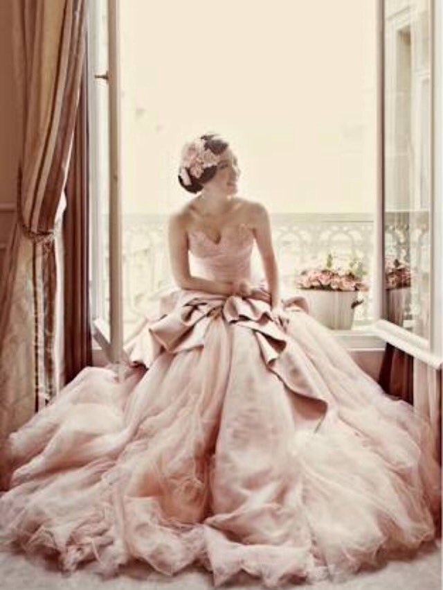PradoSueliprado's tweet photo. #DifferentBrides https://t.co/p63Ojqmn7w