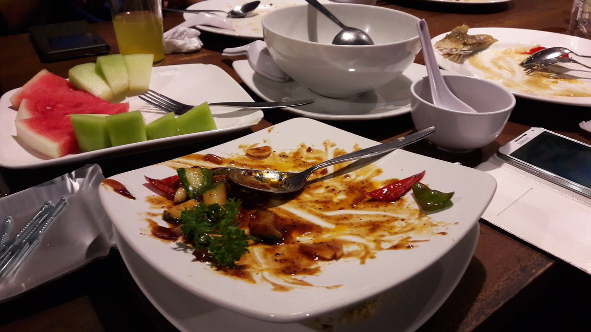 b37fc1d5e92e4c3's tweet photo. Dine hhmmm #ICMGroup1 #ProudofAXA https://t.co/Ibh16auEPy