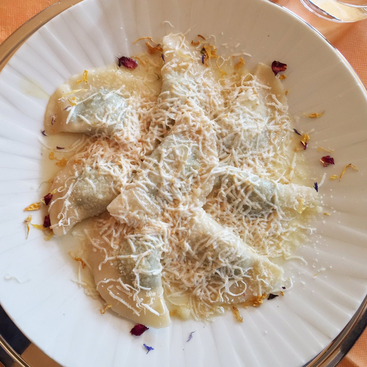 lisergica_7's tweet photo. Ottimo pranzo in #Carnia "Al Gan" a #Tualis di #Comeglians #fvglive #fvgfood #cjarsons #slowFVG @carniawelcome https://t.co/5pFAQzvk0A
