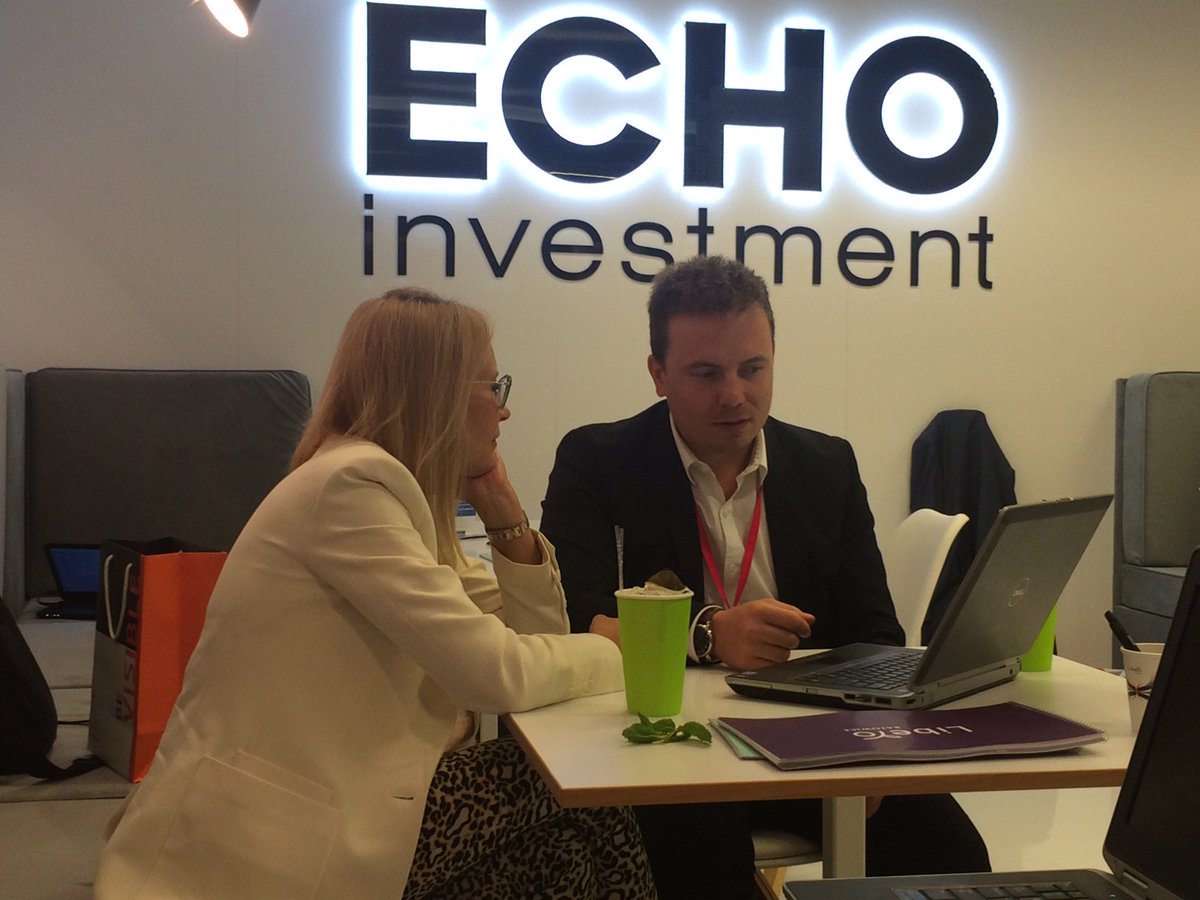 Echo_Investment's tweet photo. Drugi dzień targów #ReDI równie owocny i intensywny! #targiReDi https://t.co/n17Eh34mKH