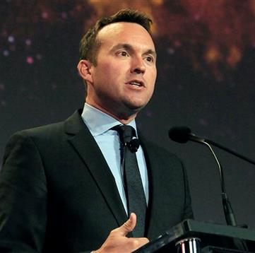thegayly's tweet photo. Army's gay civilian leader calls his promotion 'remarkable'
#EricFanning #LGBTQ #ARMY https://t.co/ZJyQJK9iaG https://t.co/6mHC0pYzbt
