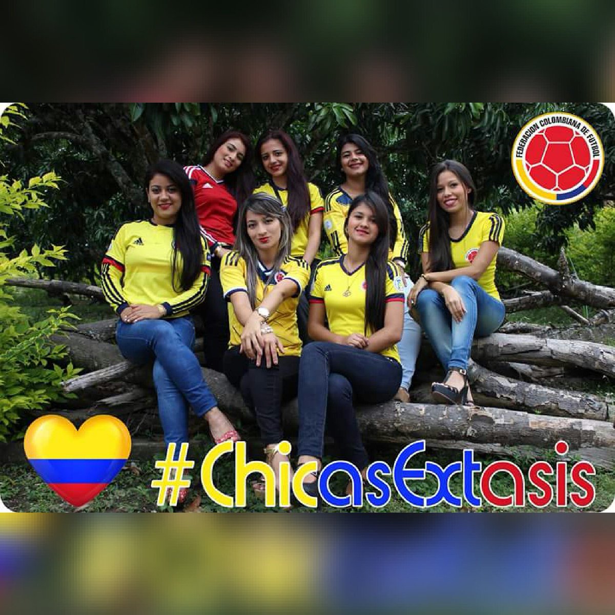 ExtasisTv16's tweet photo. ✌#ChicasExtasis En Modo #SelecciónColombia
Gane, Pierda o Empate... ahí estaremos !! Orgullosamente Colombianas ;) https://t.co/10dD6lXnRv