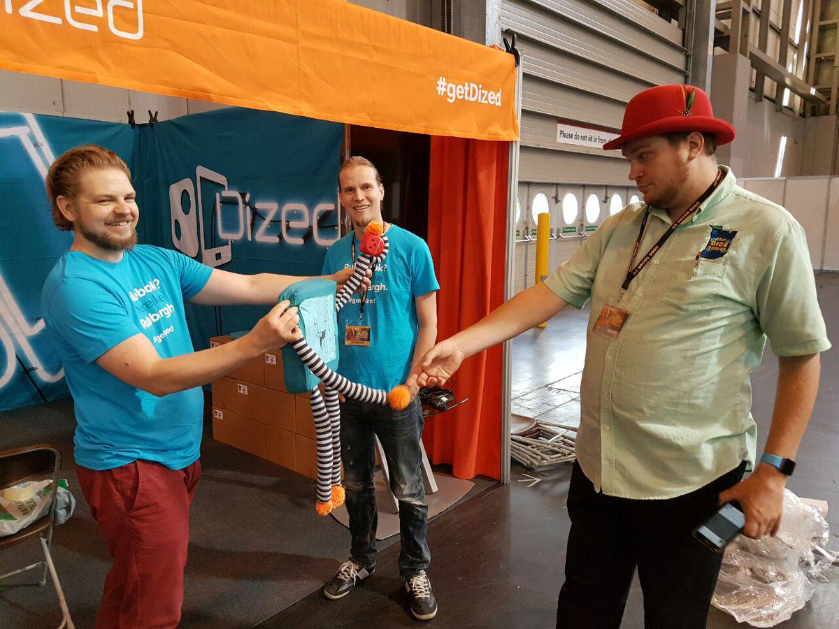 playmoregms's tweet image. Tom Vasel from The Dice Tower meeting up with Dizey at booth A9.

#getDized #thedicetower #playmoreGMS