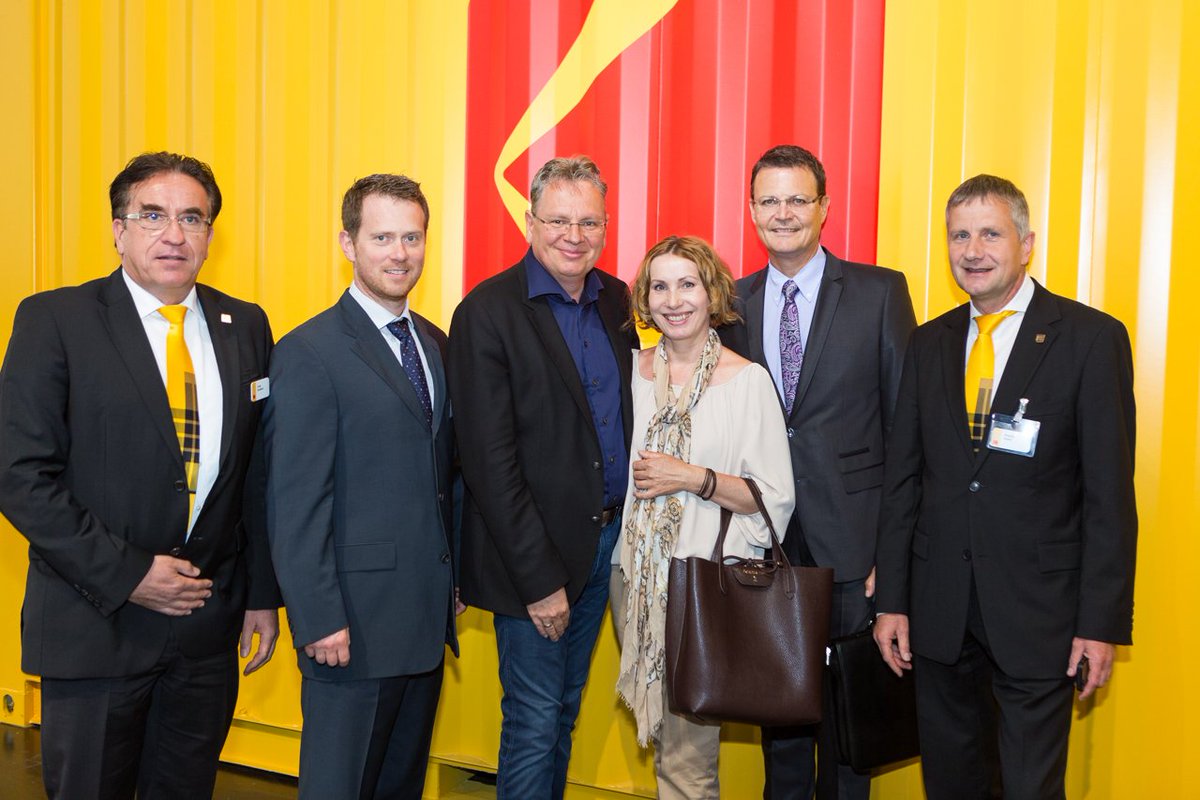 KDRoman's tweet photo. New #Kodak #Nexpress SX3300 for Henzl Media - congratulations on your new purchase #drupa2016 #KodakWin https://t.co/CIBrMvx1NH