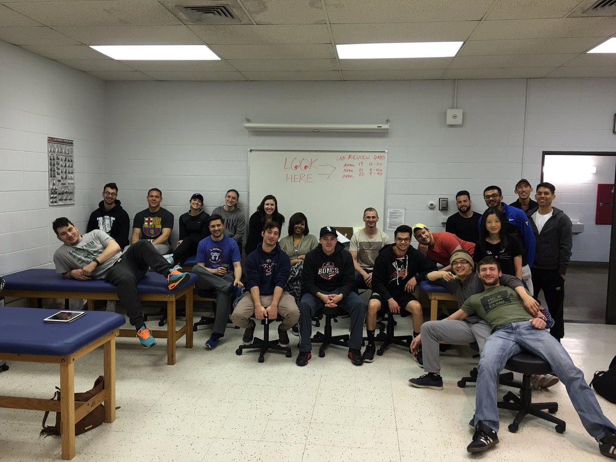 PatPDiddy's tweet photo. Forgot to post these right after the semester finished. Another great semester of #KN331 #greatgroup #getright https://t.co/BAFCeszOAz