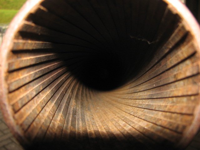 Fort_Nelson's tweet photo. Clear #rifling inside the long barrel of the #WW2 75mm #recoilless rifle (before #conservation) #museum #gallery https://t.co/xS67W04gq0